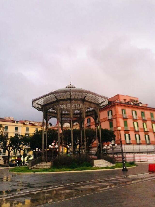 Casa Vacanza Nonna Antonietta 卡斯特拉玛雷帝斯达比亚 外观 照片